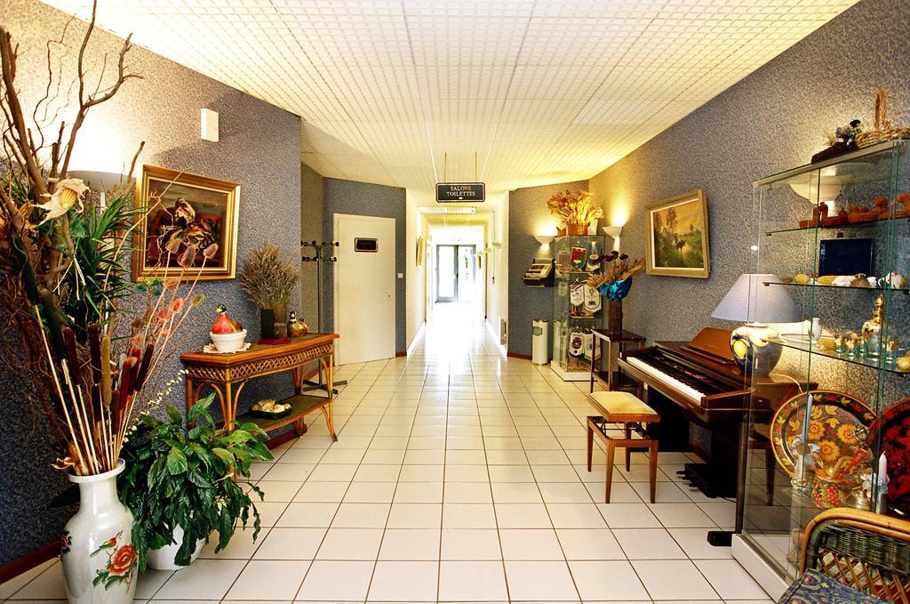 Hotel Restaurant La Tour Romaine - Haguenau - Strasbourg Nord Schweighouse-sur-Moder Kültér fotó